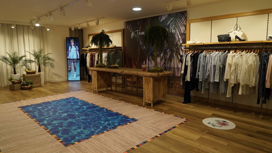 01. tommy hilfiger ss16 media day showroom 0f827