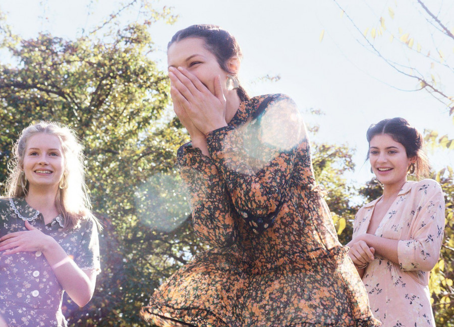 kylie jenner bella hadid lottie moss vogue 01 8e2ce