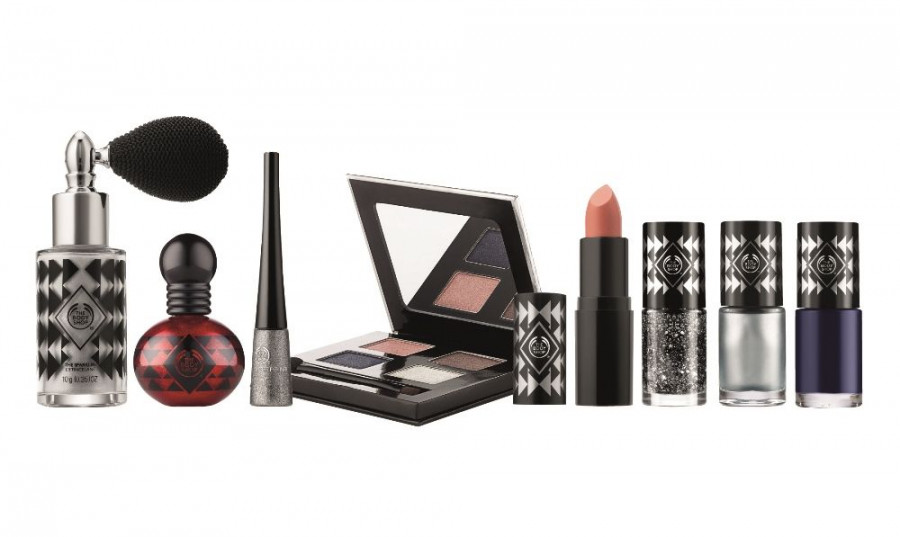 Make Up Swinging Silver Look 1ed29
