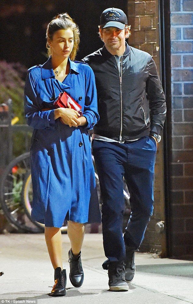 335ECA6F00000578 3550339 The Russian model and the actor have been dating for a year Brad a 14 1461185216242 e52af