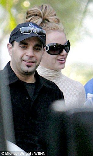 3390F14F00000578 3560638 Svengali or friend Lufti entered the pop star s life in 2007 whe a 4 1461743922476 b766c