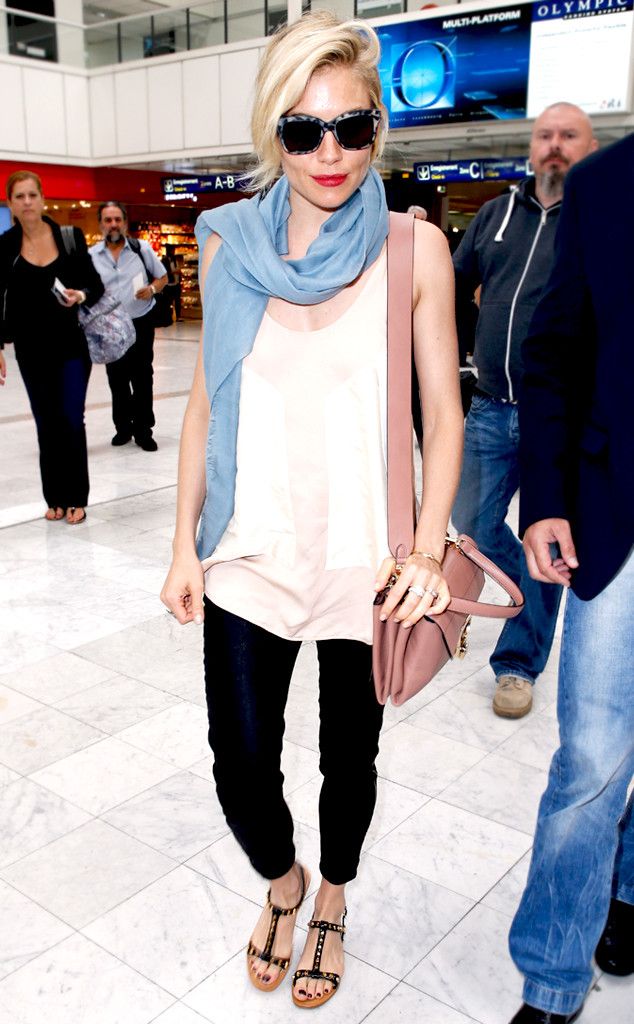 sienna Miller b8559