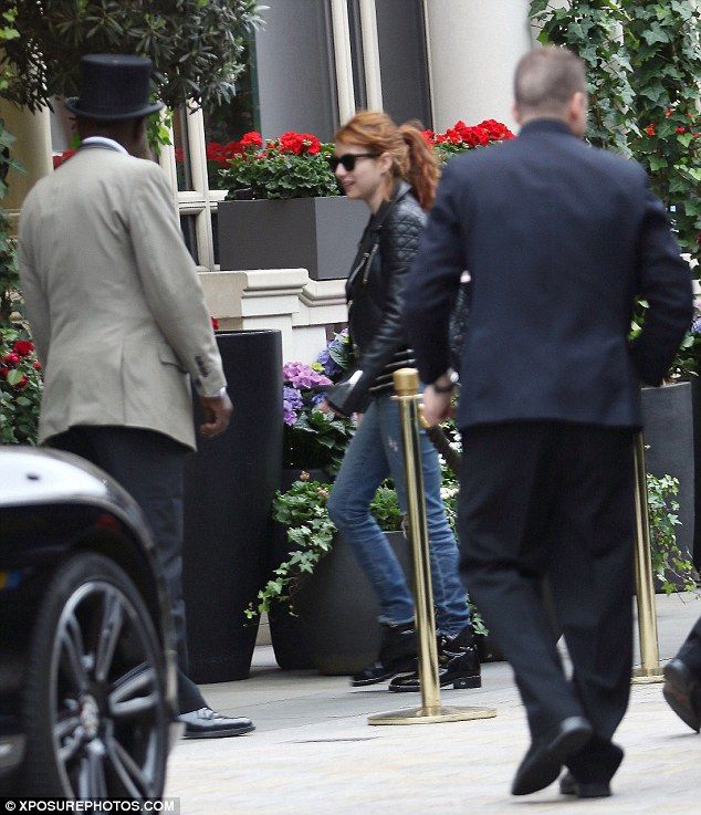 emma roberts new boyfriend2 c26a9