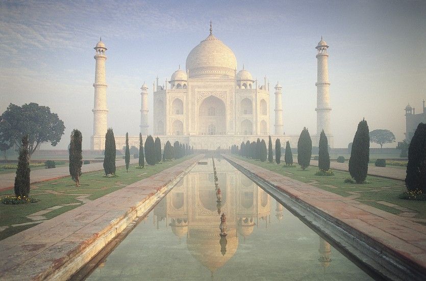 India 835x552