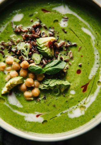 EASY VEGAN COCONUT GREEN SOUP RECIPE 2pp w1200 h1722