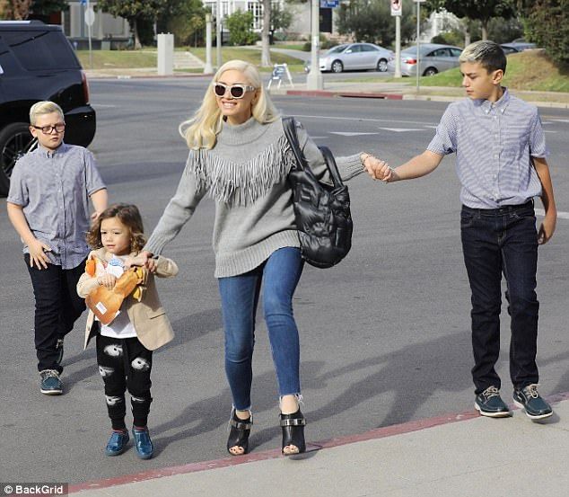 4730D93500000578 5165679 The Lord s day Gwen Stefani was photographed this Sunday heading m 22 1512955026542