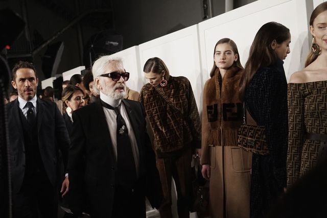 KARL LAGERFELD GIGI HADID FENDI FASHION SHOW BACKSTAGE