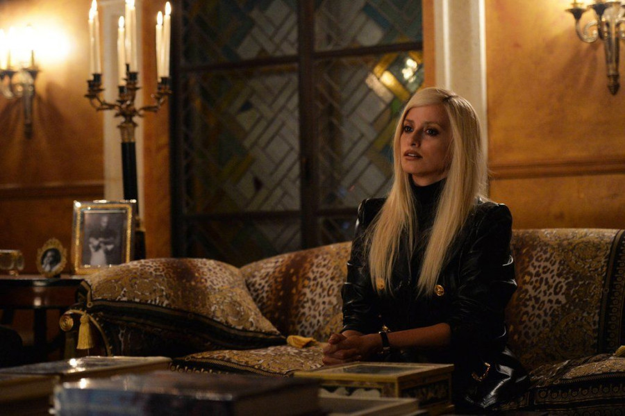 Penélope Cruz Donatella Versace 2