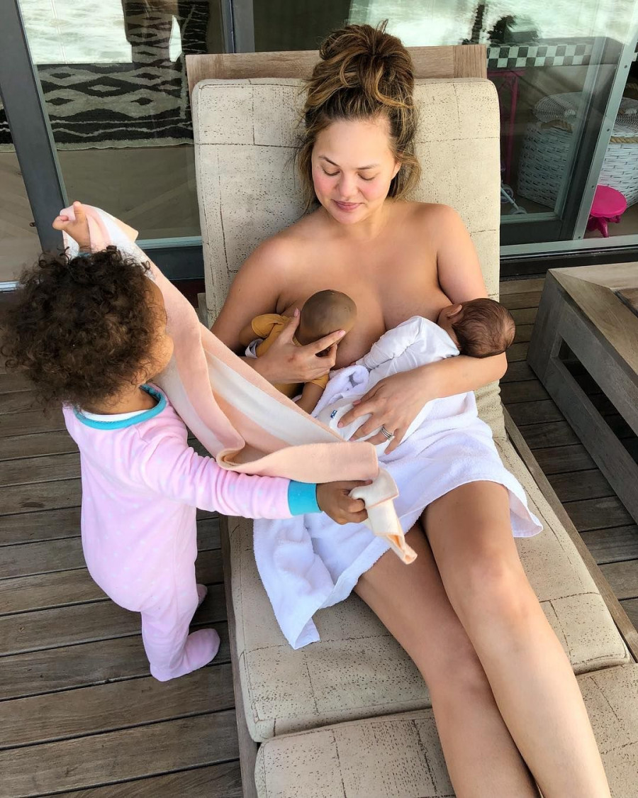 chrissyteigen 36113758 445092729304022 913697864943665152 n