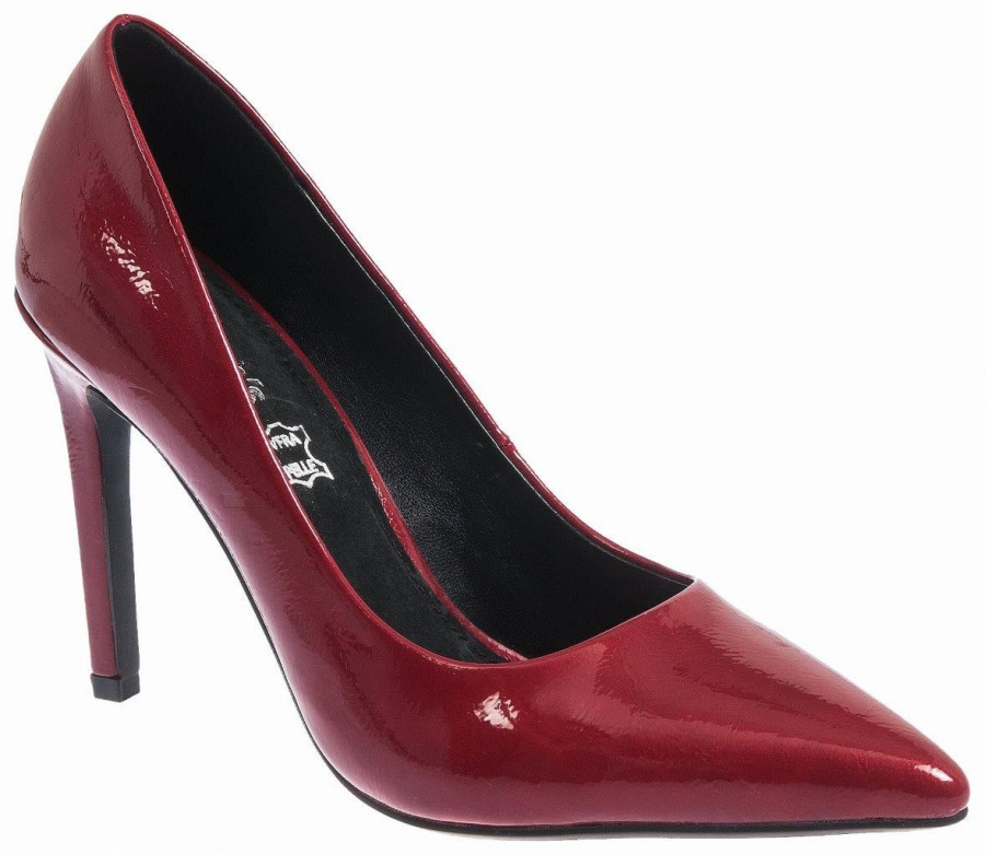 adams shoes 1