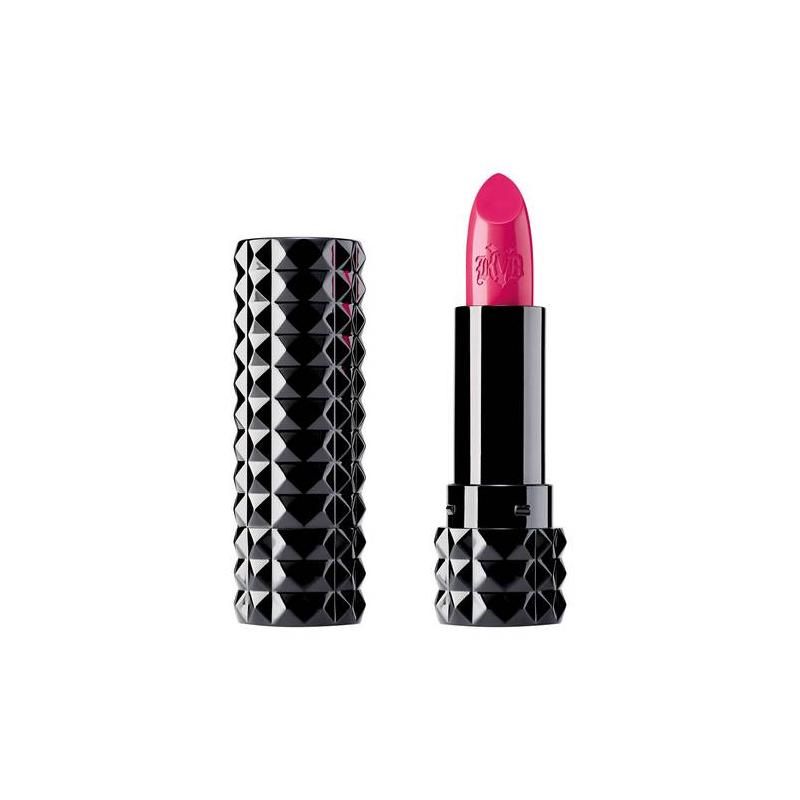 studded kiss