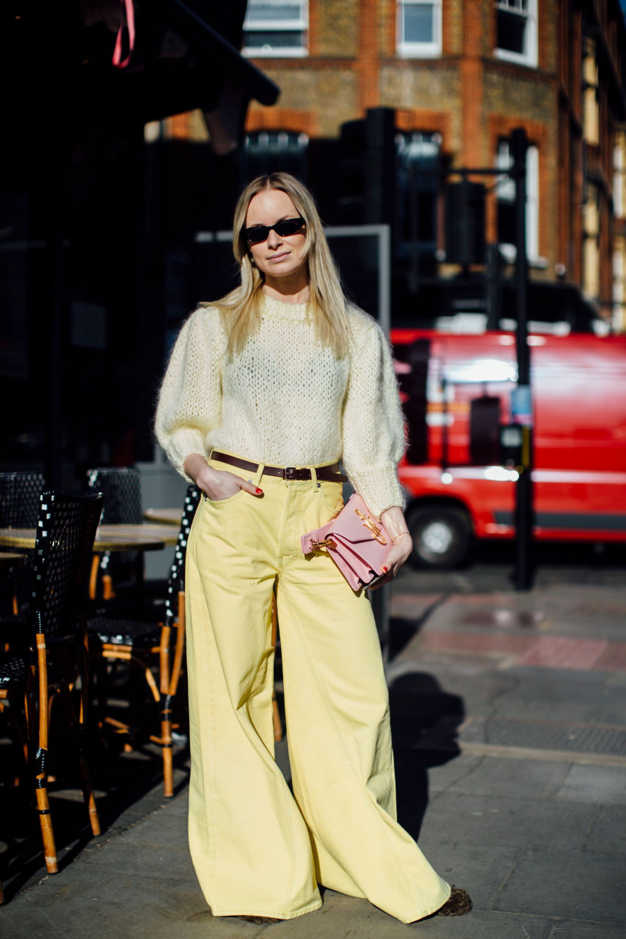 London str F18 038