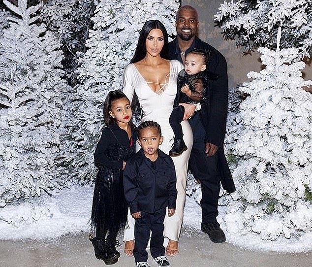 7851912 6531609 Holiday cheer Kim Kardashian posted multiple family portraits fr a 1 1545877998823
