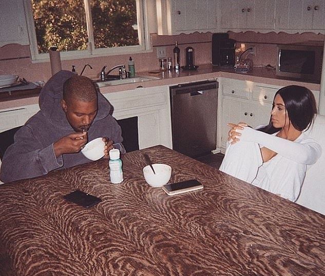 10320982 0 Kim Kardashian and Kanye West eat breakfast together as they spe m 21 1551205736391