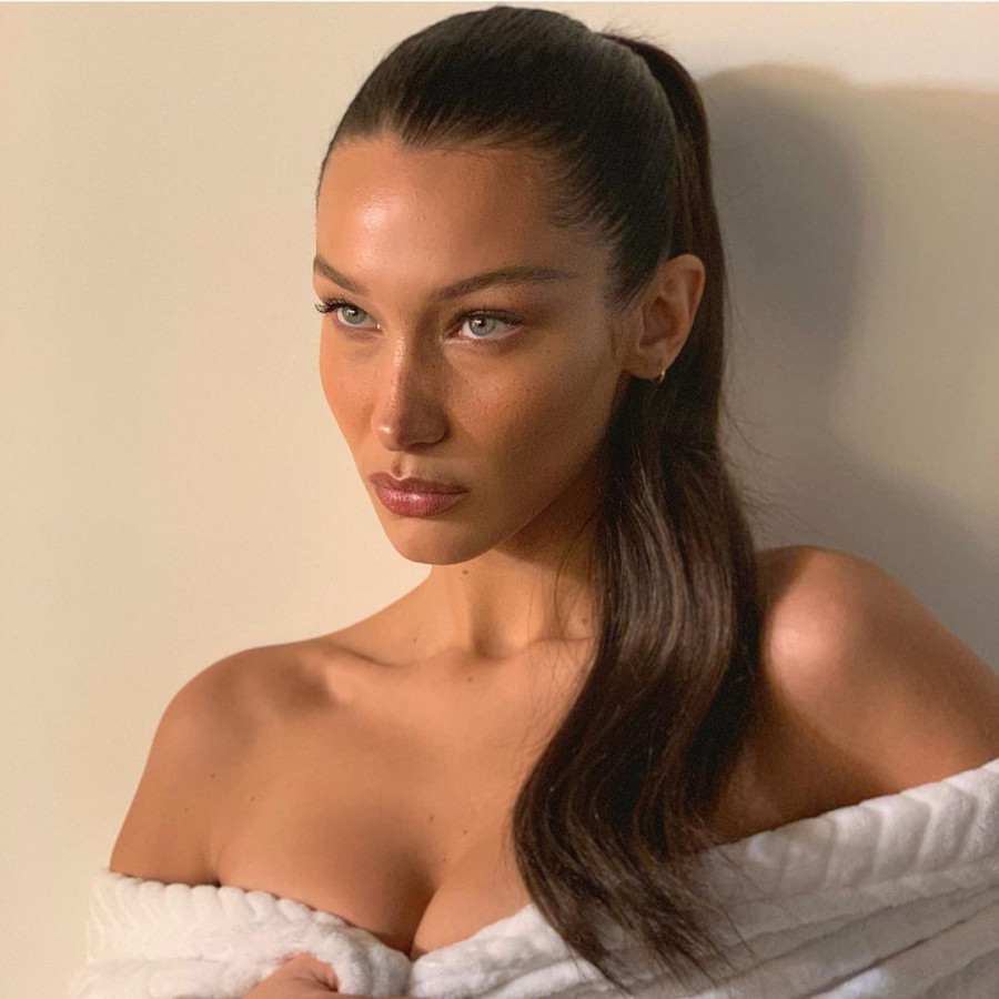 bellahadid 75379801 178160346656892 1202920211787096960 n copy