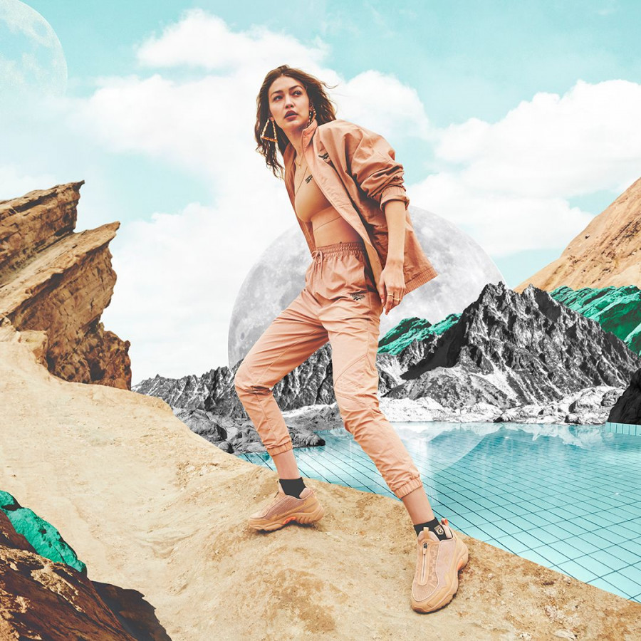 C22301 C22301 FW19 Gigi Hadid Capsule Look01 Beige Social 01.jpg 530637