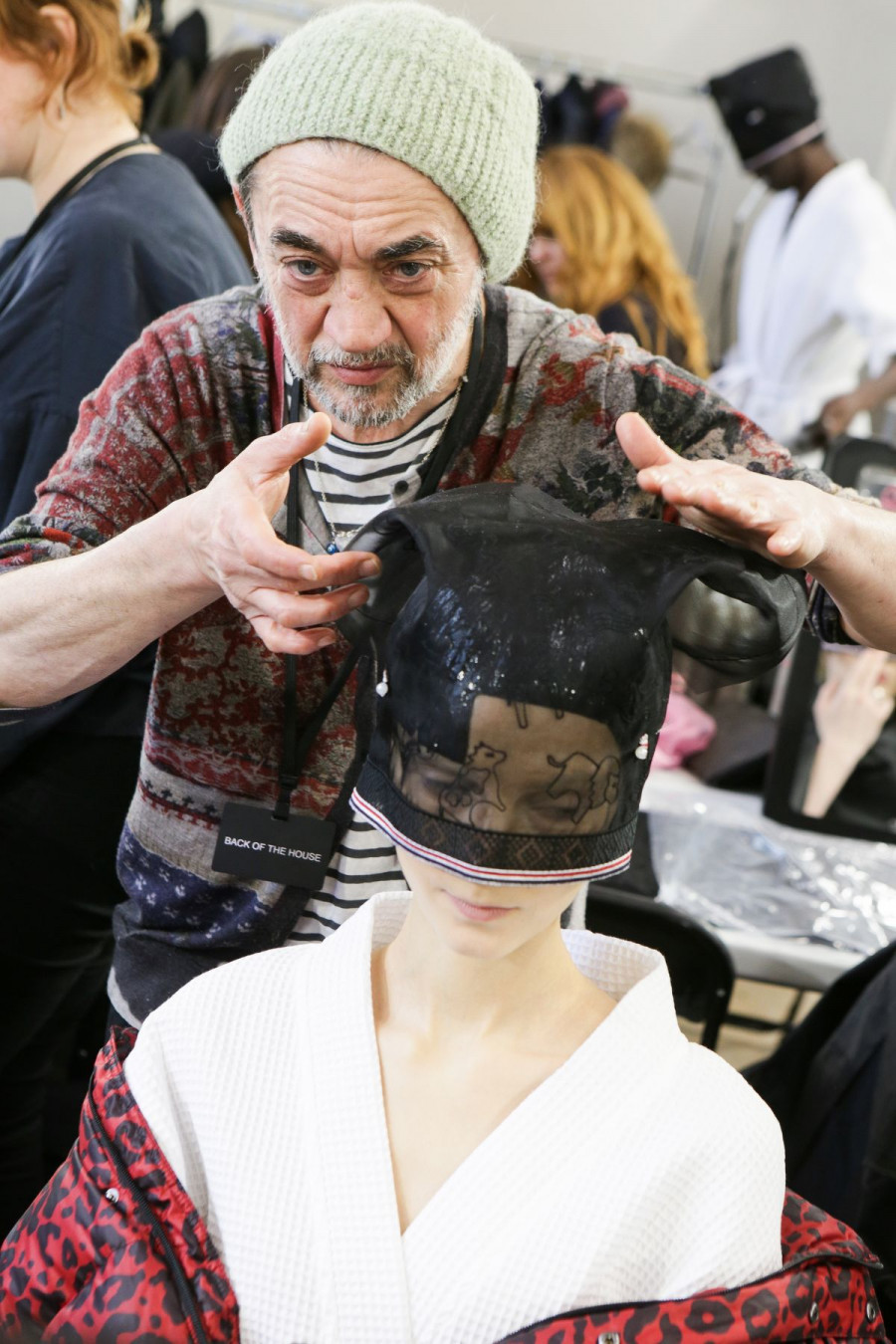 WELLA10
