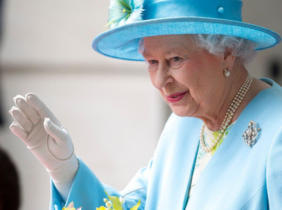 queen portrait2