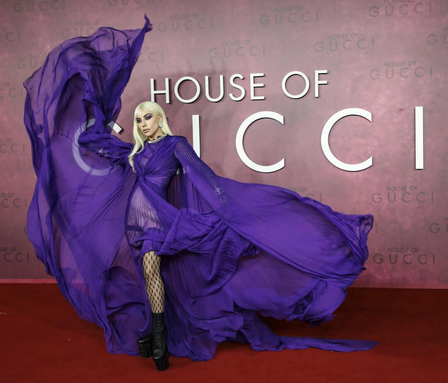lady gaga premiera house of gucci emfanisi