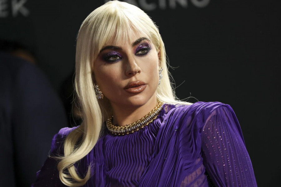 lady gaga premiera house of gucci emfanisi7