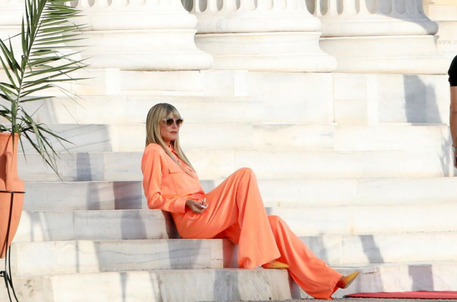 heidi klum greece5