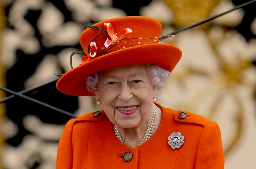queen elizabeth prank2 copy