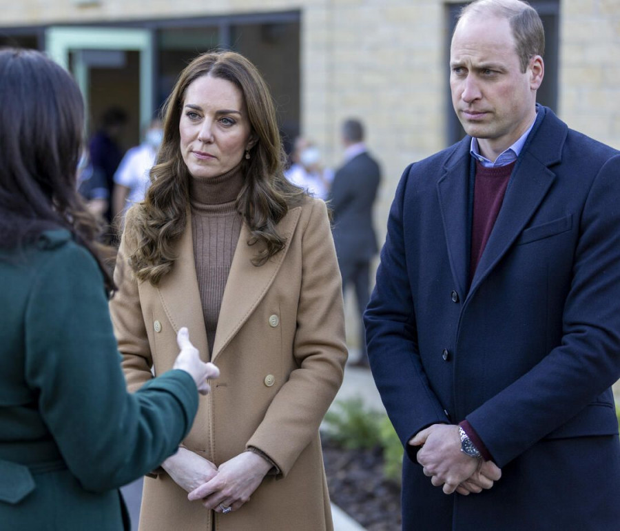 kate_middleton_kamilo_palto.jpg