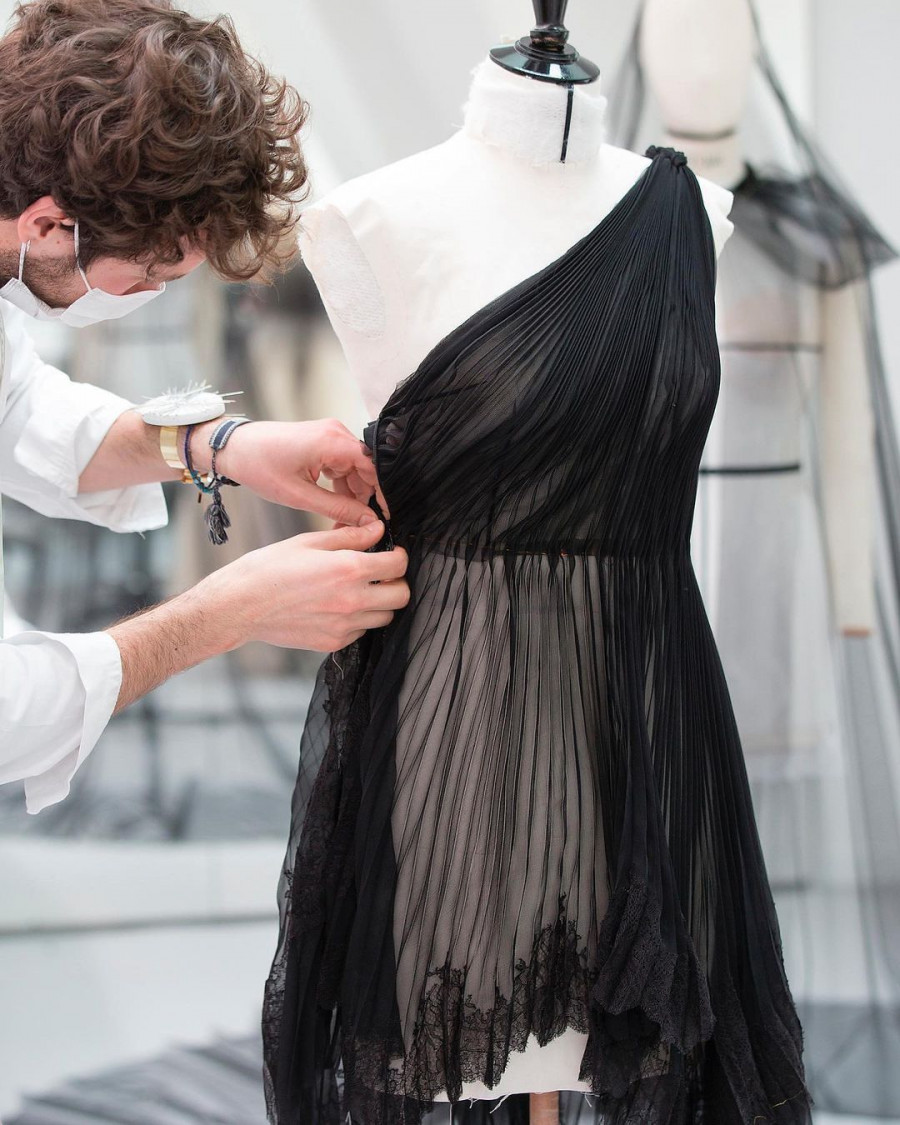 dior-dance-costumes-10.jpg