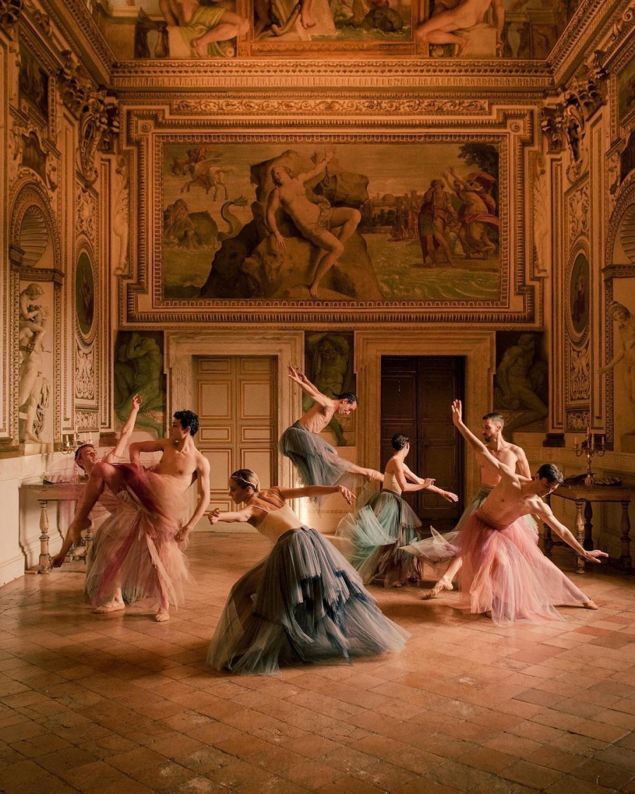 dior-dance-costumes-6.jpg