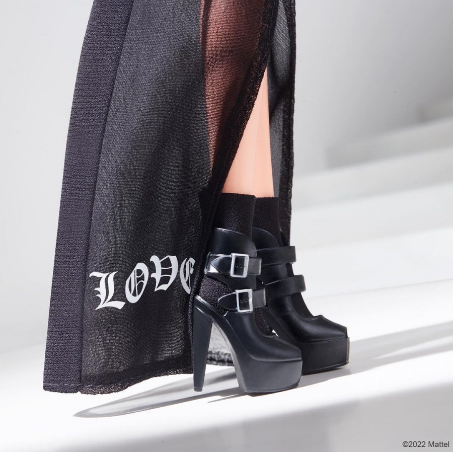 vera-wang-barbie-7.jpg
