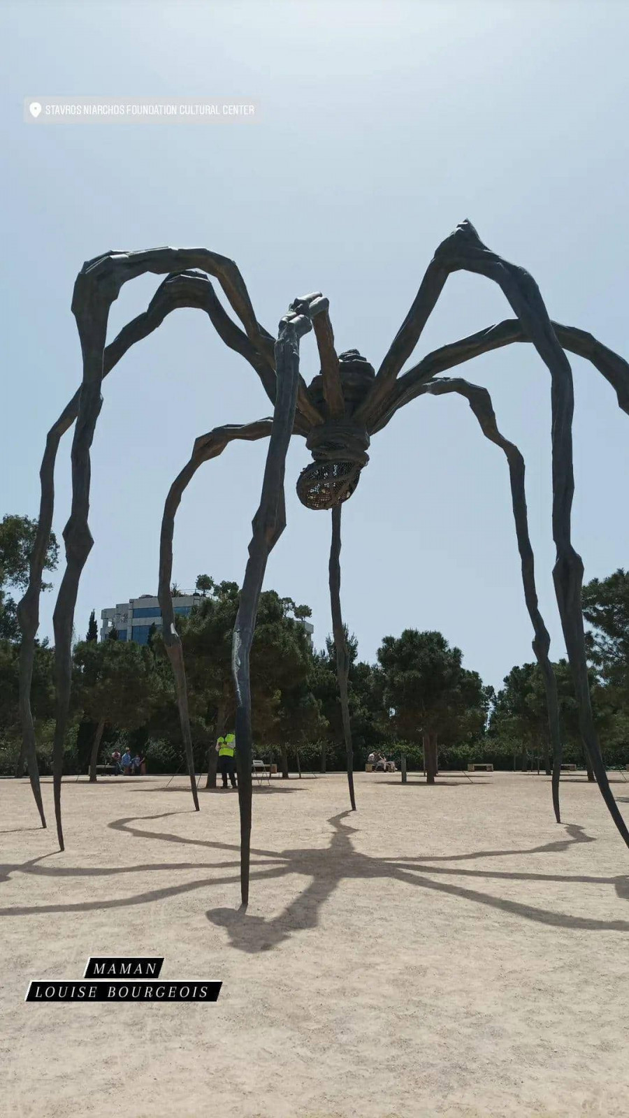 louise_bourgeois_maman_stavros_niarxos.jpg