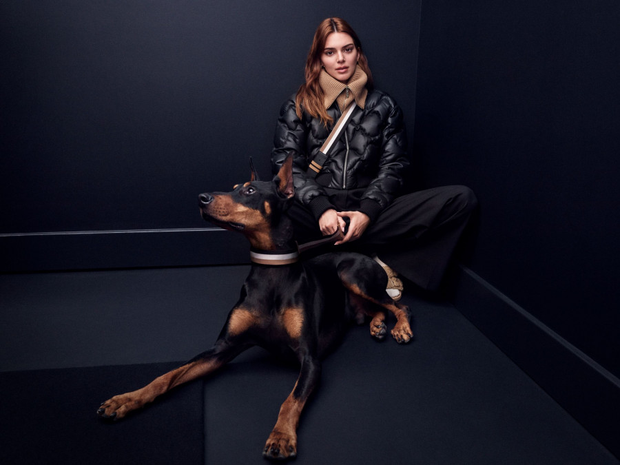 FW22_BOSS_Campaign_Kendall_Jenner_002_sRGB.jpg