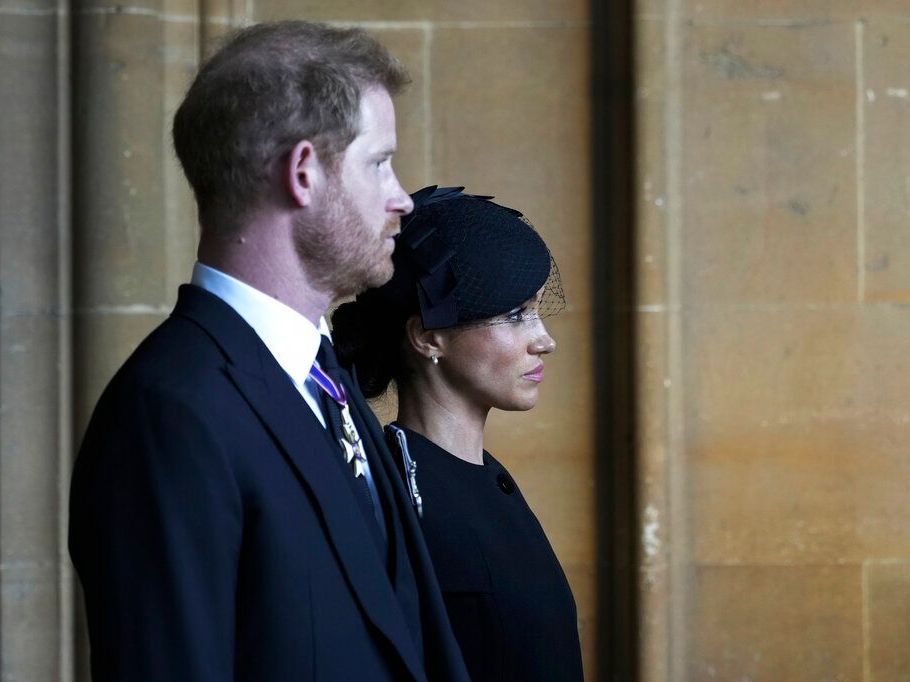 H επιθυμία της Meghan Markle πριν την κηδεία της βασίλισσας Ελισάβετ και η στήριξη στον Harry