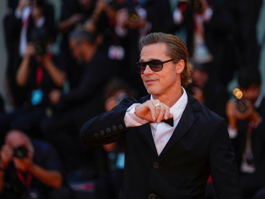Ο Brad Pitt κάνει στροφή στην καριέρα του δημιουργώντας έργα τέχνης