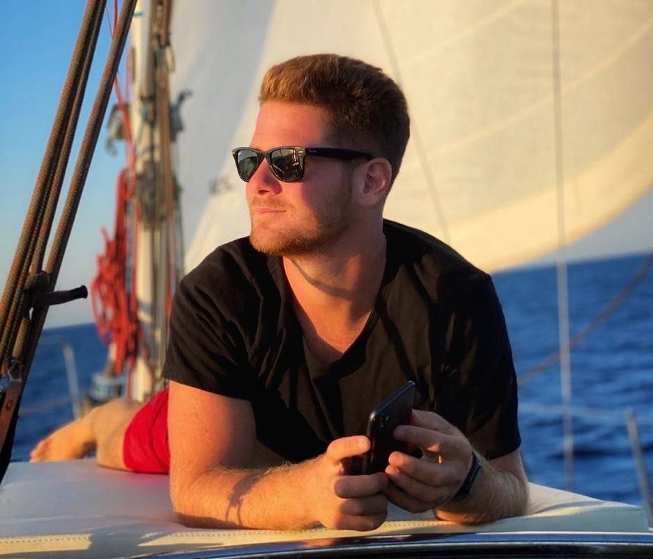 James Καφετζής: Τα γενέθλια της μαμάς του και η υπέροχη τούρτα (photo)